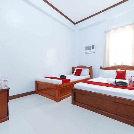 Reddoorz @ D Maagma Street Hotell Kalibo Exteriör bild