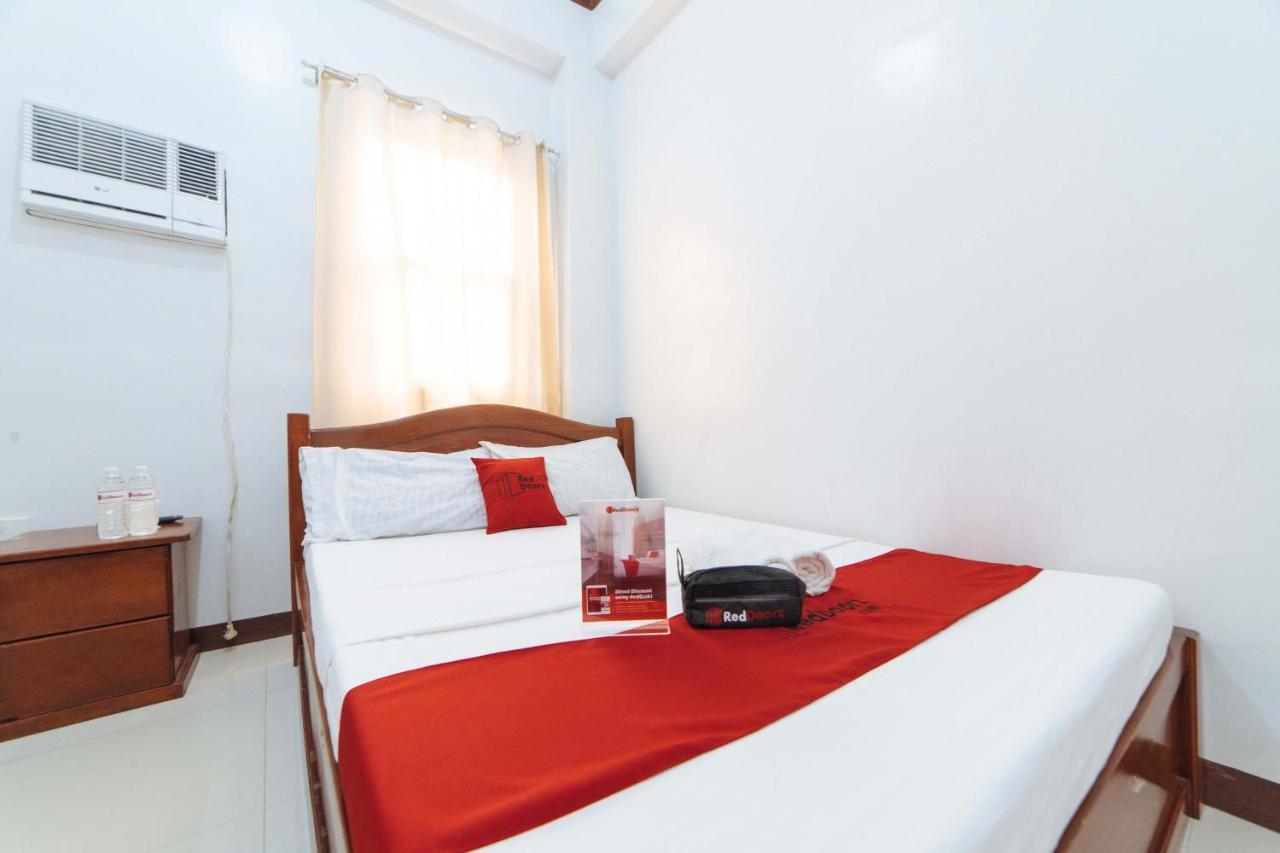 Reddoorz @ D Maagma Street Hotell Kalibo Exteriör bild