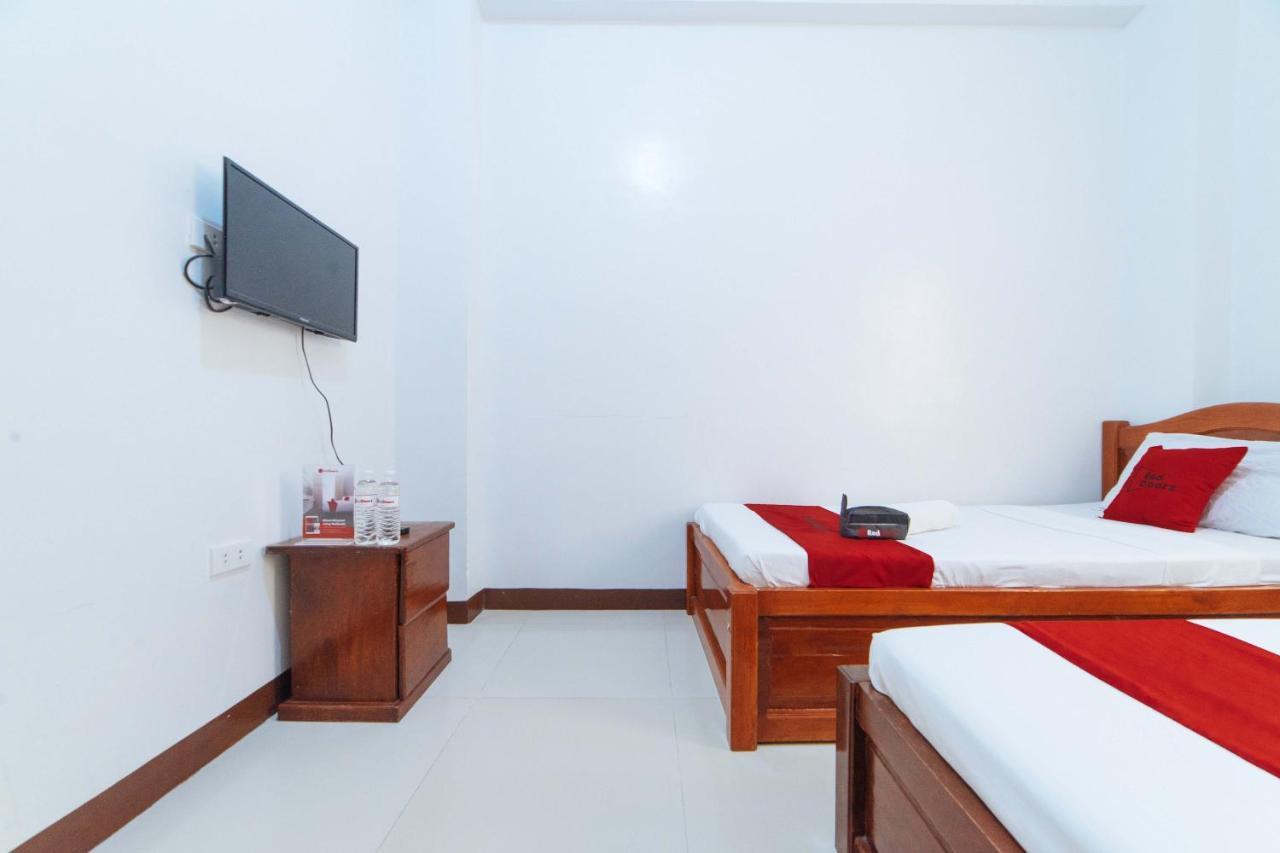 Reddoorz @ D Maagma Street Hotell Kalibo Exteriör bild