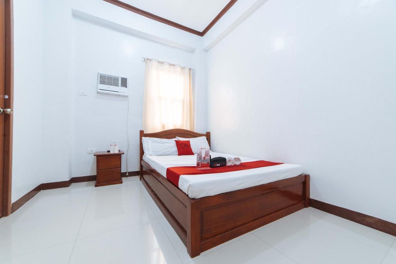 Reddoorz @ D Maagma Street Hotell Kalibo Exteriör bild